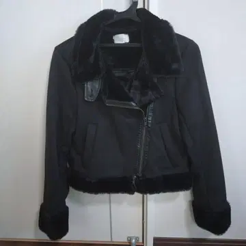 rienda 퍼 후드 자켓 S 사이즈