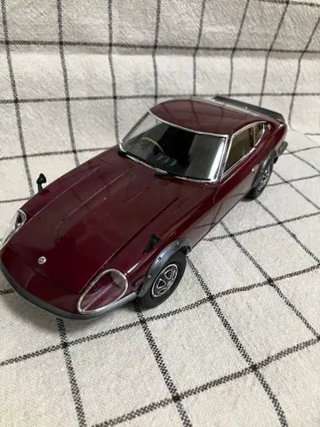 타미야 1/24 닛산 페어레이디 Z 240ZG 완성품