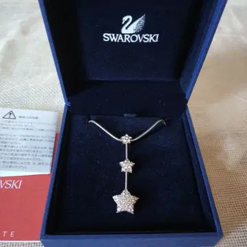 [ SWAROVSKI ] 별 모양 크리스탈 목걸이