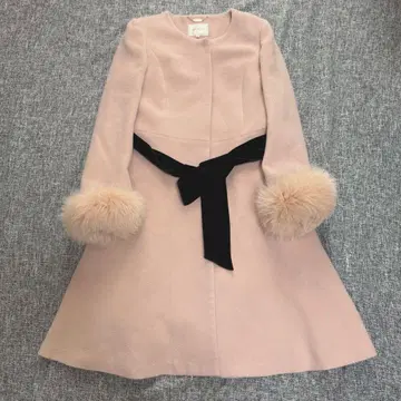 데뷔 피오레 프린세스 코트 퍼 핑크 노카라 이시하라 사토미