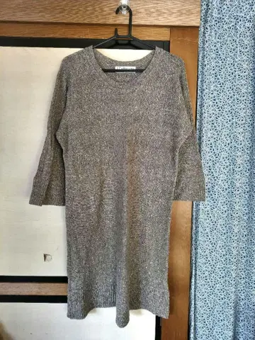 AFTERNOONTEA WARDROBE 짜임 무늬 니트 7부 소매 브라운