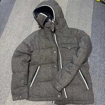 BEAMS HEART 후드 부착 다운 자켓 그레이