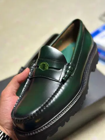 HUF X G.H.BASS LARSON PENNY 로퍼