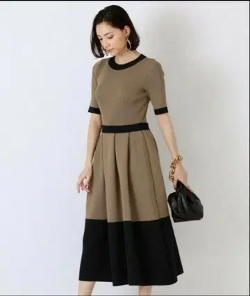 새상품급 에포카 드레스 38 카키 x 블랙
