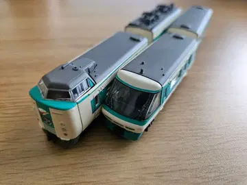 B트레 381계 쿠로시오 색상 4량