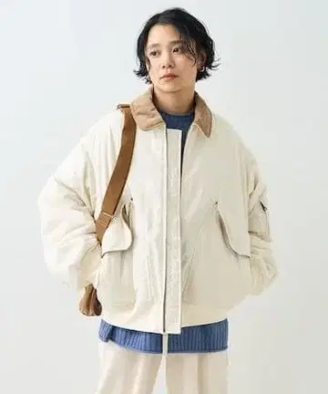 정가 18,997엔 프릭스스토어 코튼 플라이트 자켓 충전솜 블루종