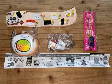 초밥 봉제 인형과 카메라형 키링과 세본스타 세트