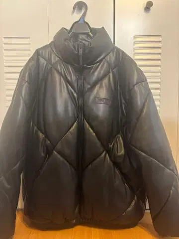 [ 새상품급 ] ZARA 블랙 가죽 다운 자켓