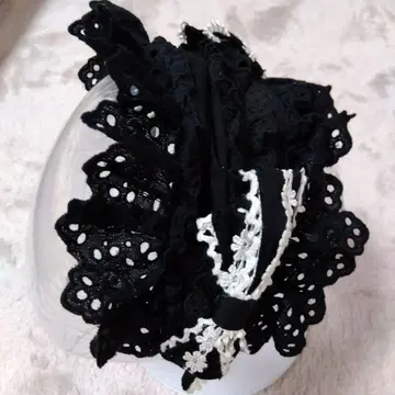 레이스 달린 블랙 머리띠