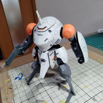 HG 몽키 로디 (598호기) 몽키 클럽 로디 도색 완료 전 도색 완성품