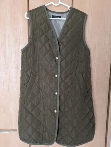 OURHOME 롱 기장 퀼팅 베스트 [ 올리브 ]