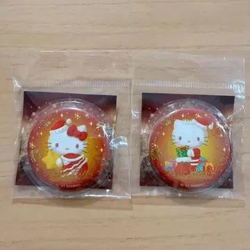 산리오 퓨로랜드 한정판 키티 & 다니엘 크리스마스 캔뱃지