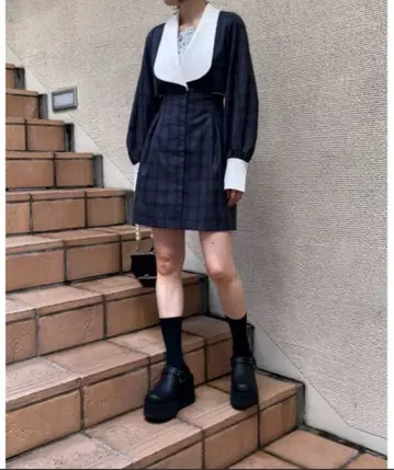 파메오 포즈 긴팔 원피스