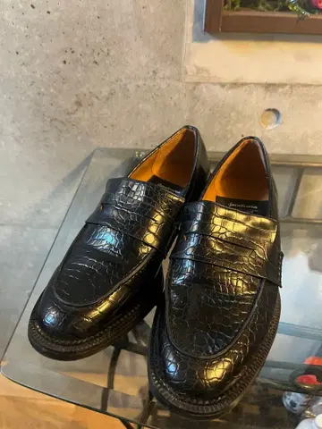마드라스 블랙 엠보 가죽 신발 포멀