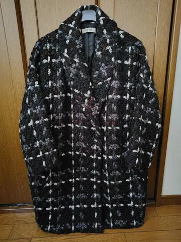 체크 무늬 체스터 코트