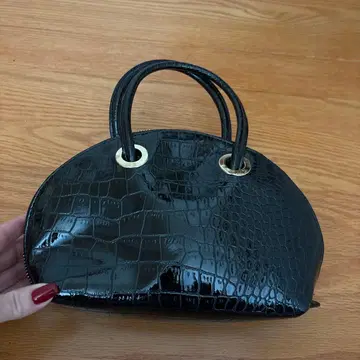 HIROKO KOSHINO 악어 엠보싱 핸드백 세트 파우치 포함