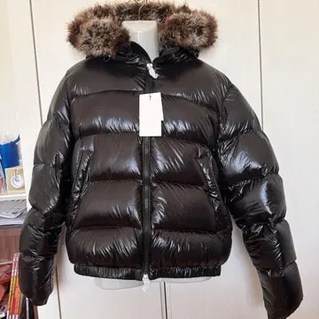 [ 미사용 새상품 ] ZARA 다운 M 사이즈