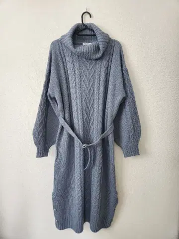 OLIVE des OLIVE 하이넥 니트 원피스 블루