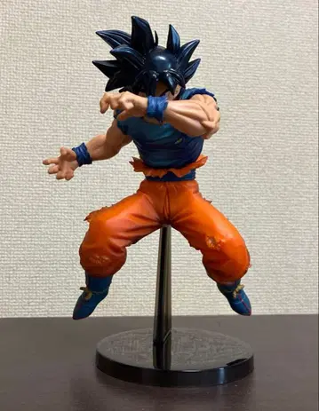 손오공 점프 포즈 피규어