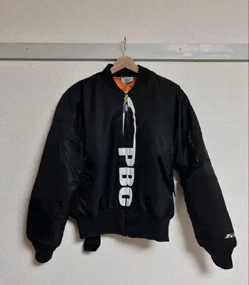 플레이보이 카티 ma-1 자켓