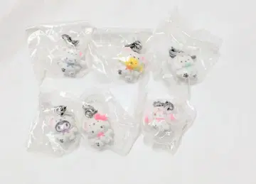 산리오 캐릭터즈 메지루시 액세서리 복슬복슬 스노우 전 6종 세트