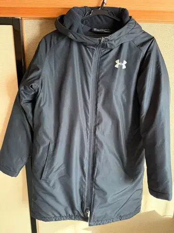 언더아머 블랙 후드 부착 롱 자켓