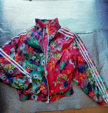 방풍 방한 아디다스 꽃무늬 풀 지퍼 자켓
