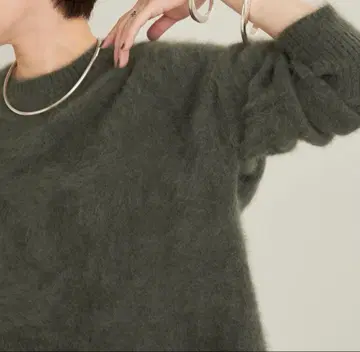 [ 새상품 미사용 ] 플라주 퍼 뉴앙스 풀오버 카키