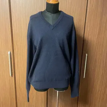 JAEGER 네이비 V넥 스웨터 100% 울 혼방 네이비 컬러 네이비