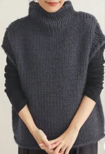 [ 미사용 ] 어반 리서치 도어스 터틀넥 니트 베스트