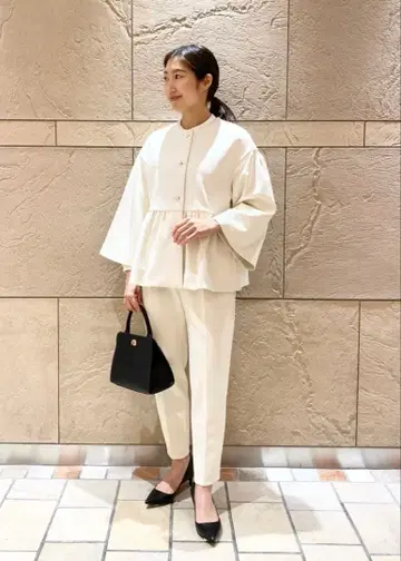 UNITED ARROWS SPONGY 펄 모티브 노카라 자켓