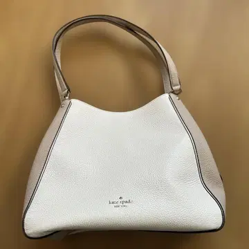 케이트 스페이드 뉴욕의 레이라 미디엄 트리플 컴파트먼트