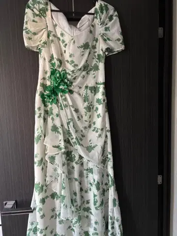 꽃무늬 랩 드레스 화이트 그린