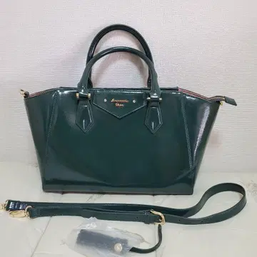 SamanthaVEGA 에나멜 숄더백