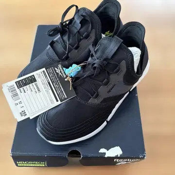 Reebok 스니커즈 25.5cm 블랙