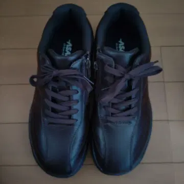 다크 브라운 스니커즈 레이스업