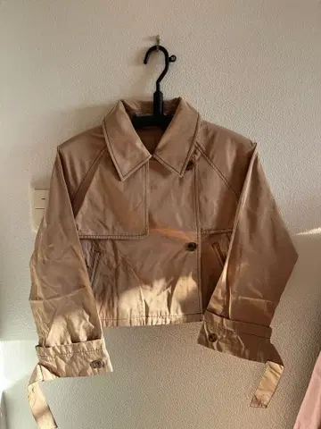 TINA:JOJUN 베이지 크롭 자켓