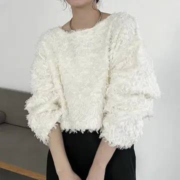 새상품급 카프리슈 레마쥬 프린지 보트넥 풀오버 화이트