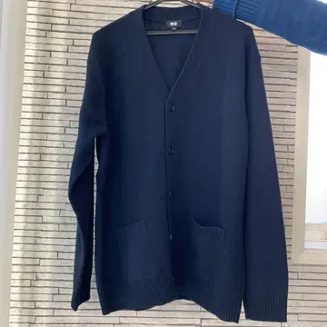 유니클로 라무 V넥 가디건 유니클로 니트 가디건