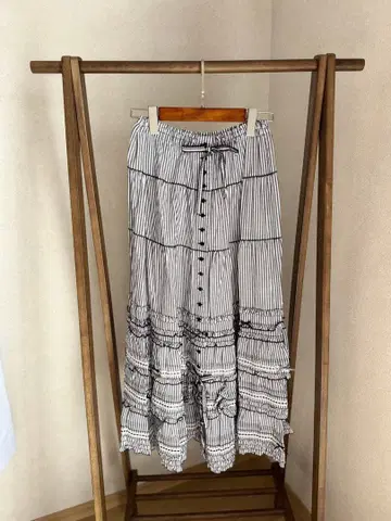 [ PINK HOUSE ] 스트라이프 프릴 롱 스커트