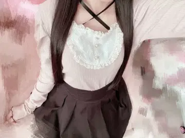 노에미 양산형 레이스업 블라우스