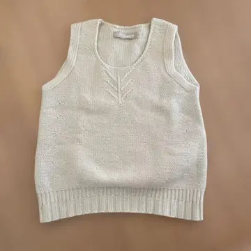 amuerin 아이보리 슬리브리스 니트 베스트