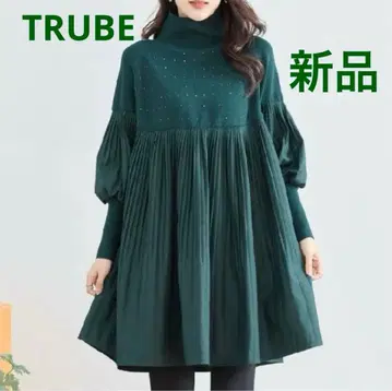 [ 새상품 ] TRUBE 이소재 튜닉 플리츠 가공 엘레강트