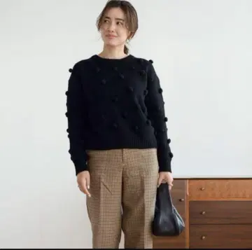 OHGA 폼폼 포함 스웨터