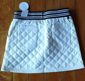 sandie 화이트 퀼팅 스커트