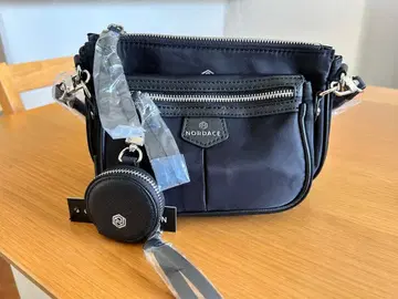 NORDACE 블랙 숄더백 코인 케이스 포함
