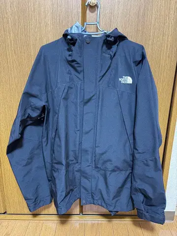 The North Face GORE-TEX 마운틴 후드티 블랙