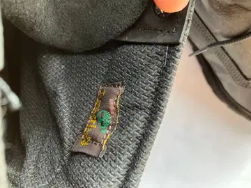 SANGACIO 그레이/레드 스니커즈