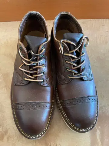 VIBERG 브라운 레이스업 슈즈