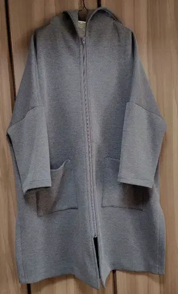 비어즐리 그레이 종이상자 코트